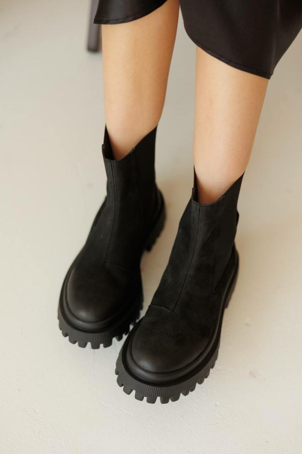 Класичні Челсі з резинкою, B-170-01 чорний, 41