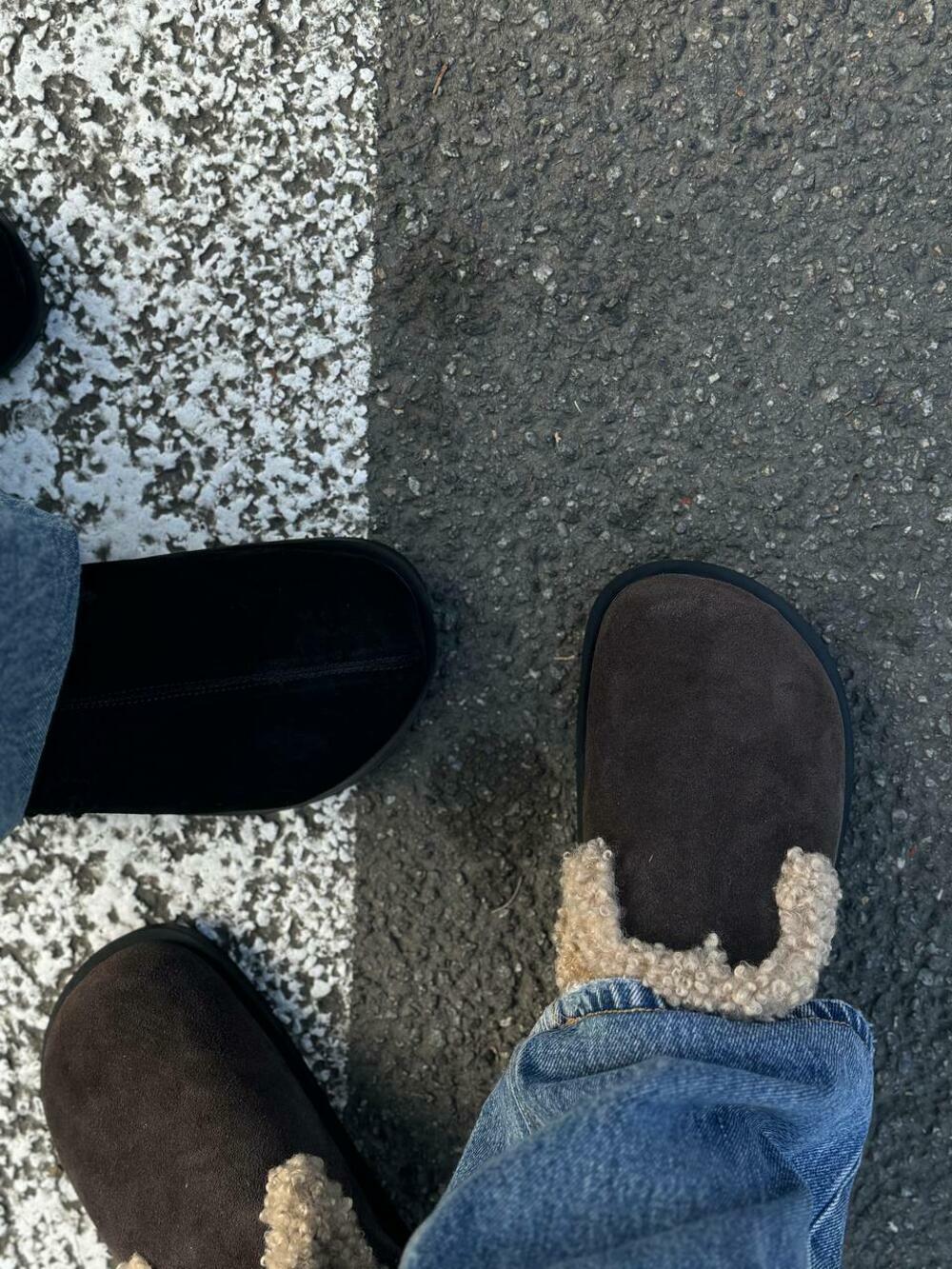 Клоги натуральні з хутром, 246 Шоколад, 36