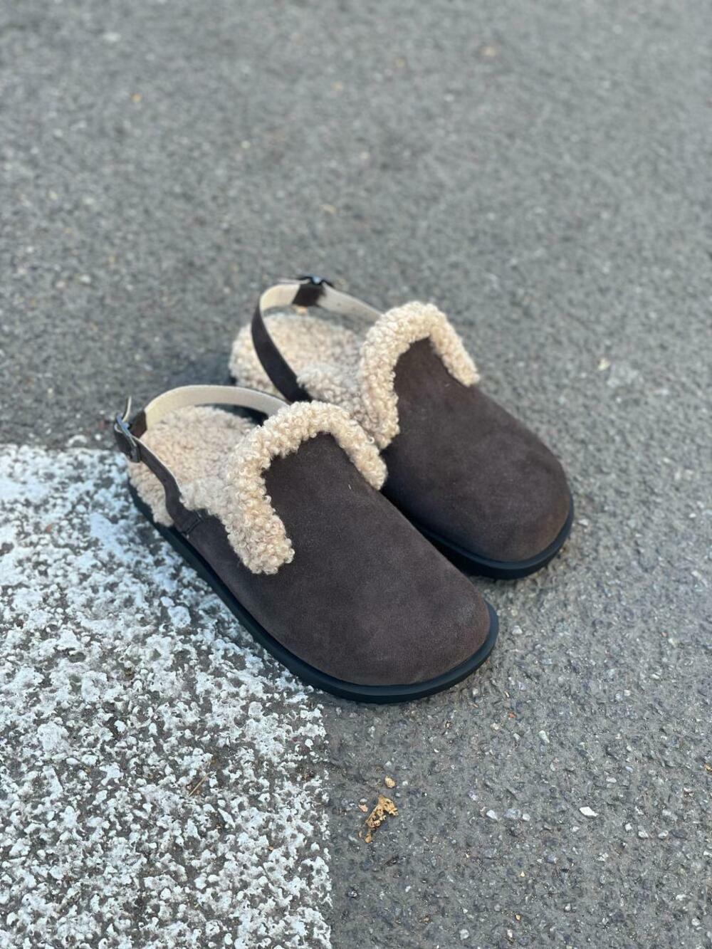 Клоги натуральні з хутром, 246 Шоколад, 36