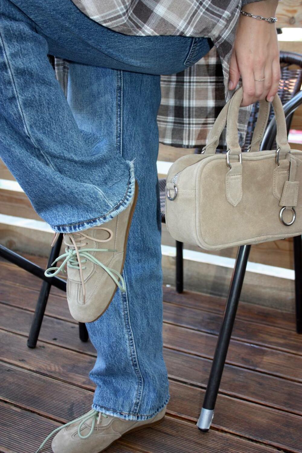 Кеди Мілано, 1059 пісок, 40