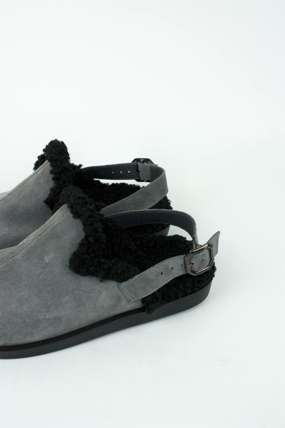 Клоги натуральні з хутром, 246 сірий+чорний, 40