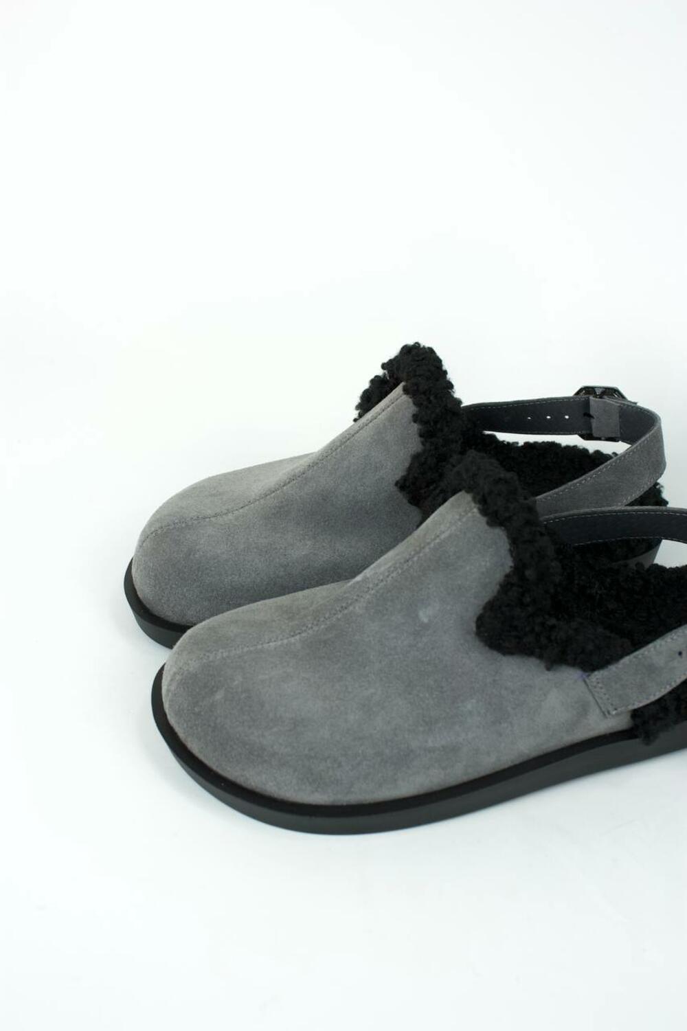 Клоги натуральні з хутром, 246 сірий+чорний, 40