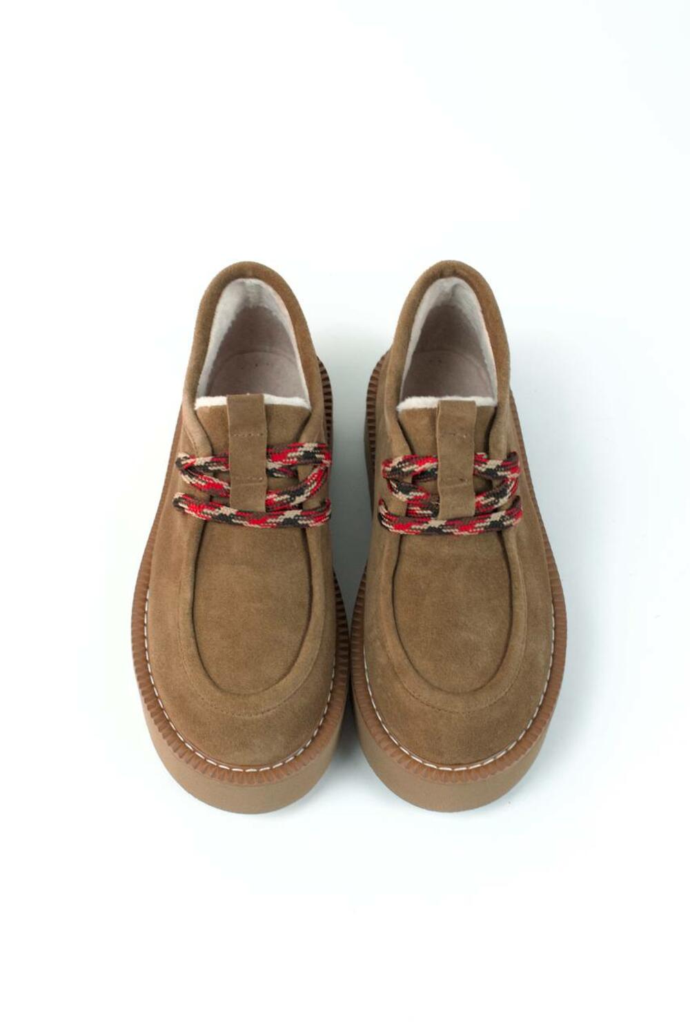 Лофери з кольоровою шнурівкою,байка К-15-Юга 