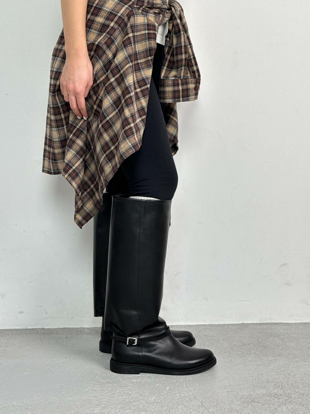 Чоботи труби шкіряні з ремінцем, ХУТРО, 5-2555 чорний, 41