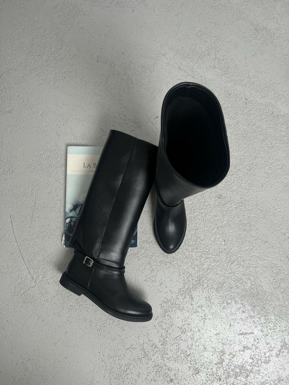 Чоботи труби шкіряні з ремінцем, ХУТРО, 5-2555 чорний, 41