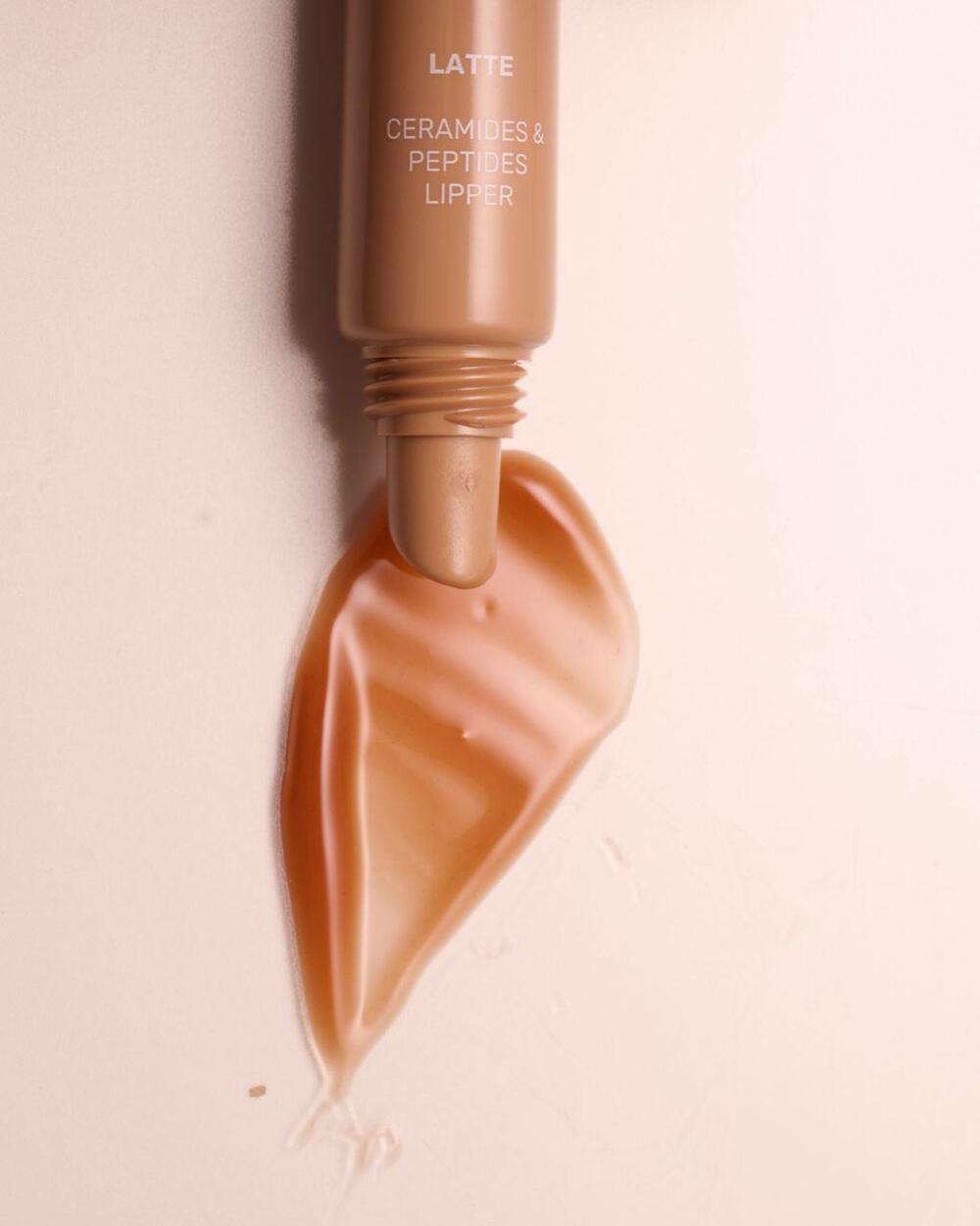 Lipper-блиск LATTE 