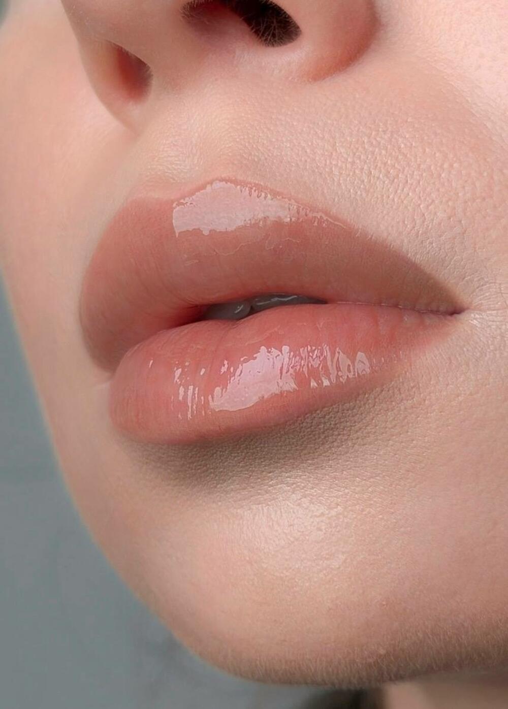 Lipper-блиск LATTE 