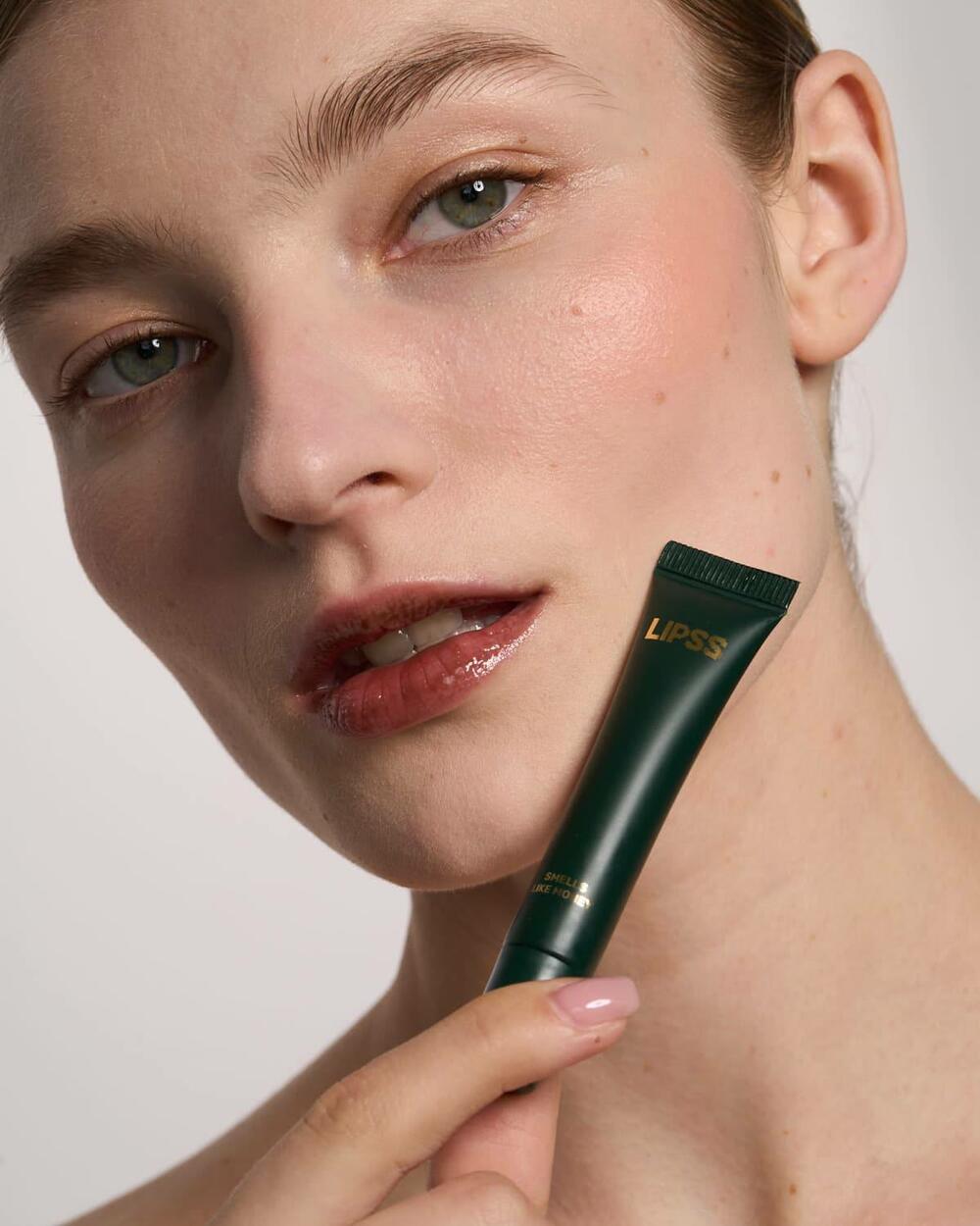 Lipper-блиск Smells like money