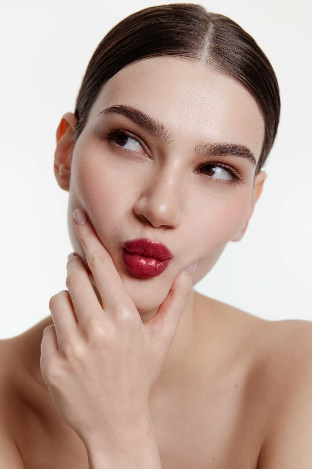 Lipper-блиск Pomegranate 