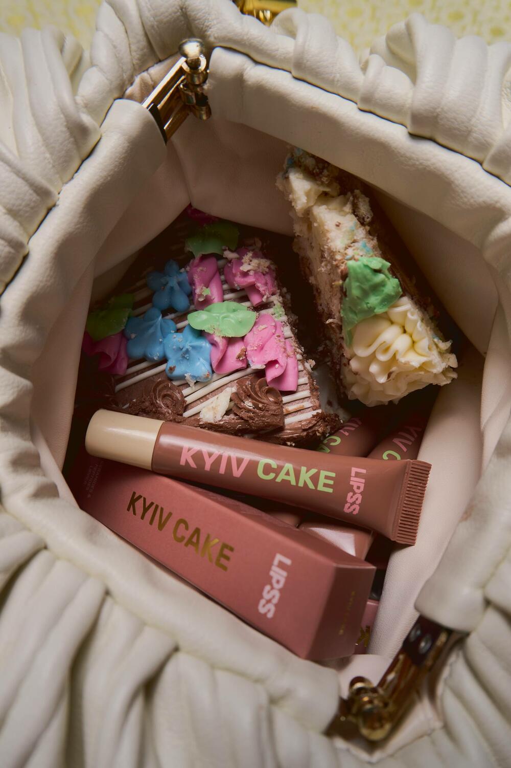 Lipper-блиск Kyiv cake