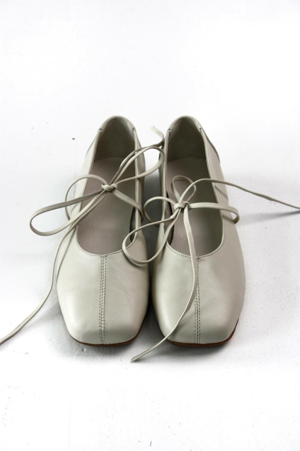 Балетки з квадратним носиком та зав'язками, 4035 молочний, 36