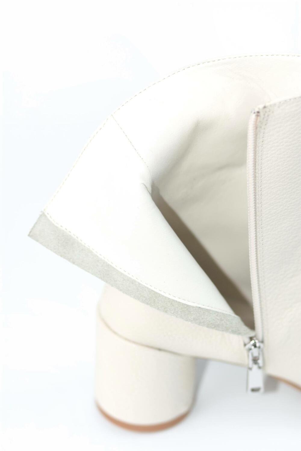 Ботильйони Наомі, шкіряний підклад, (шкіра флотар), 25204 молочний, 40