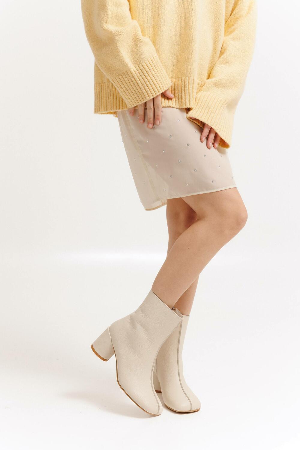 Ботильйони Наомі, шкіряний підклад, (шкіра флотар), 25204 молочний, 41