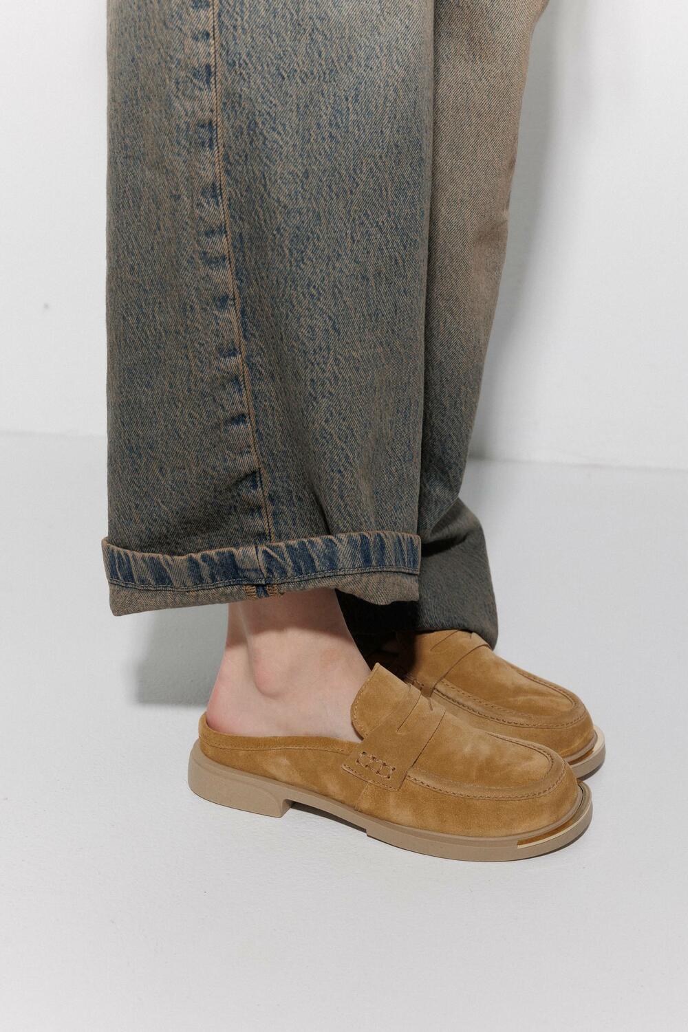 Клоги з металевим аксесуаром, Л-7-клог 