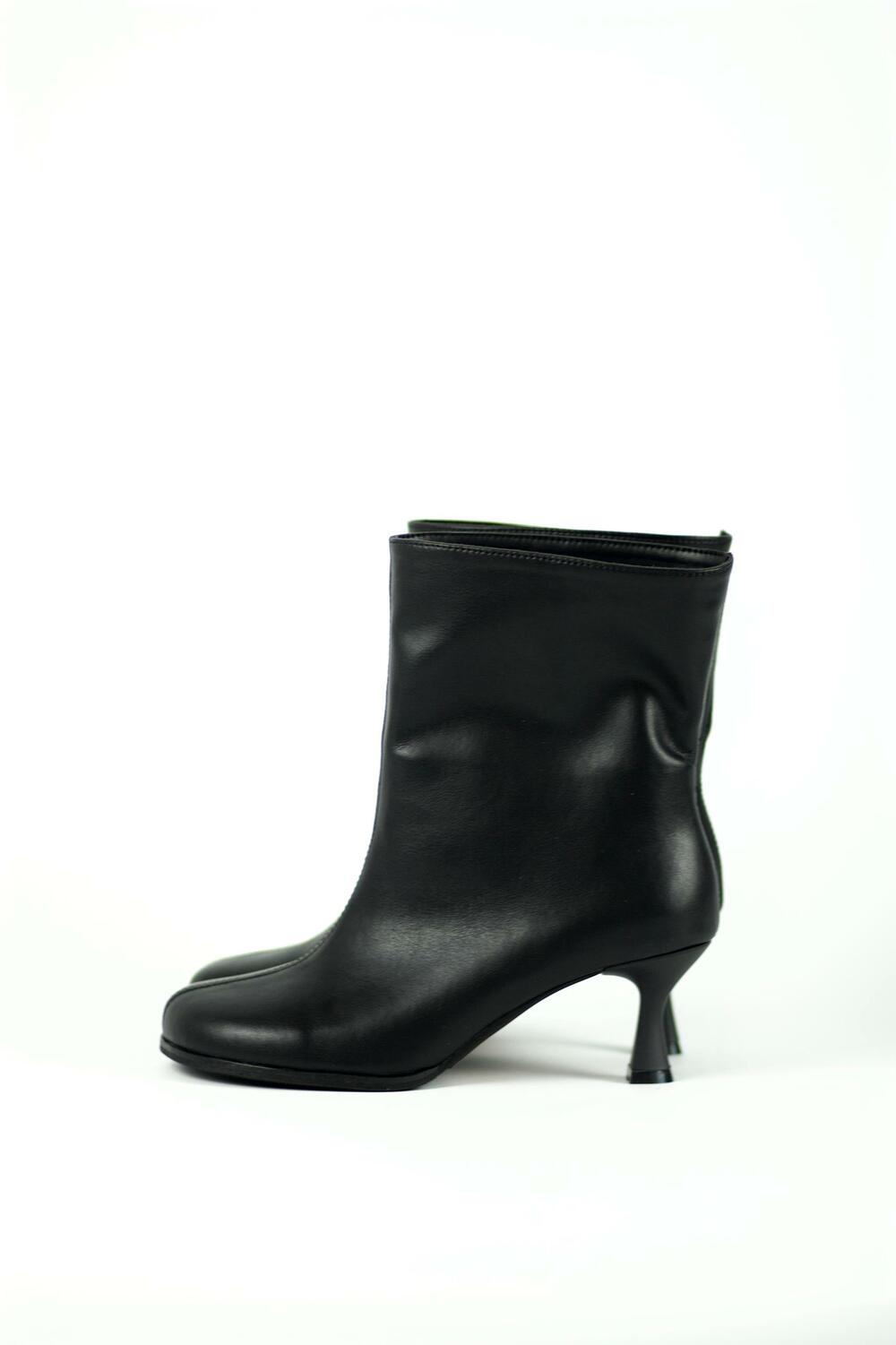 Ботильйони Прайд, 6087 чорний, 39