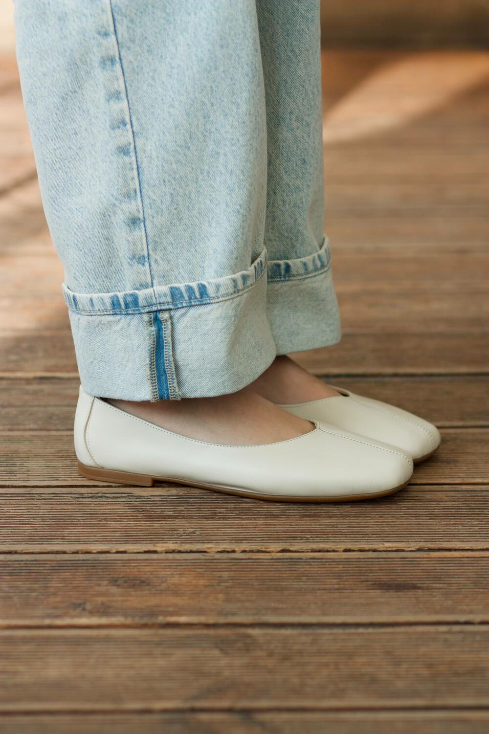 Балетки з квадратним носиком, ШКІРА, 4035/2 молочний, 41