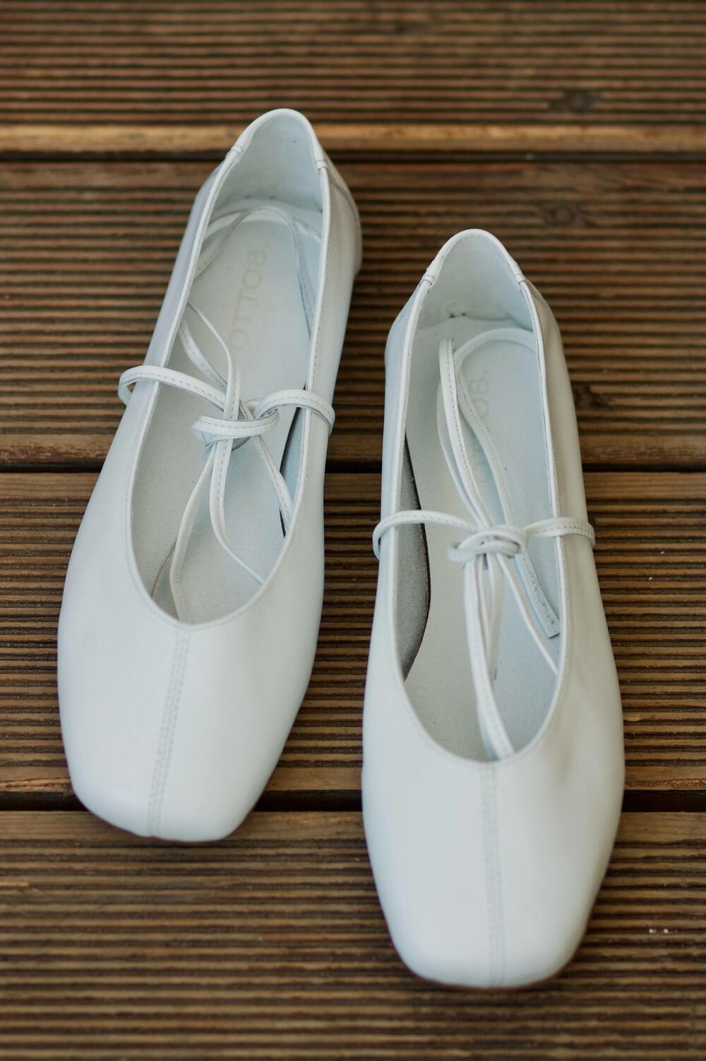 Балетки з квадратним носиком та зав'язками, ШКІРА, 4035 білий, 41