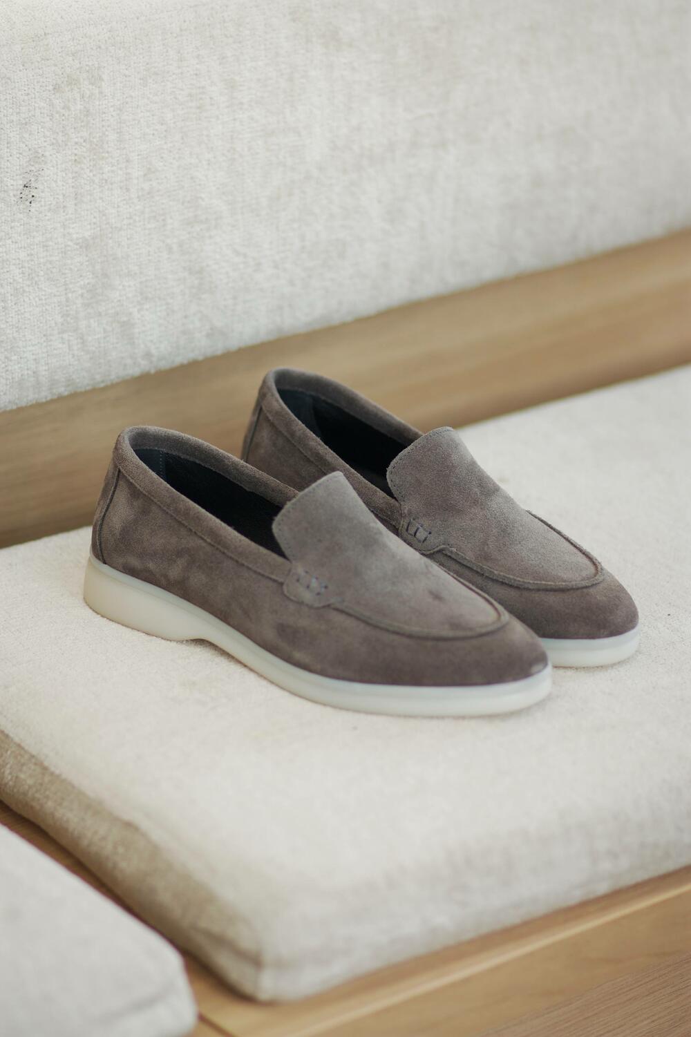 Натуральні лофери "Хіларі", T0125 графіт, 39