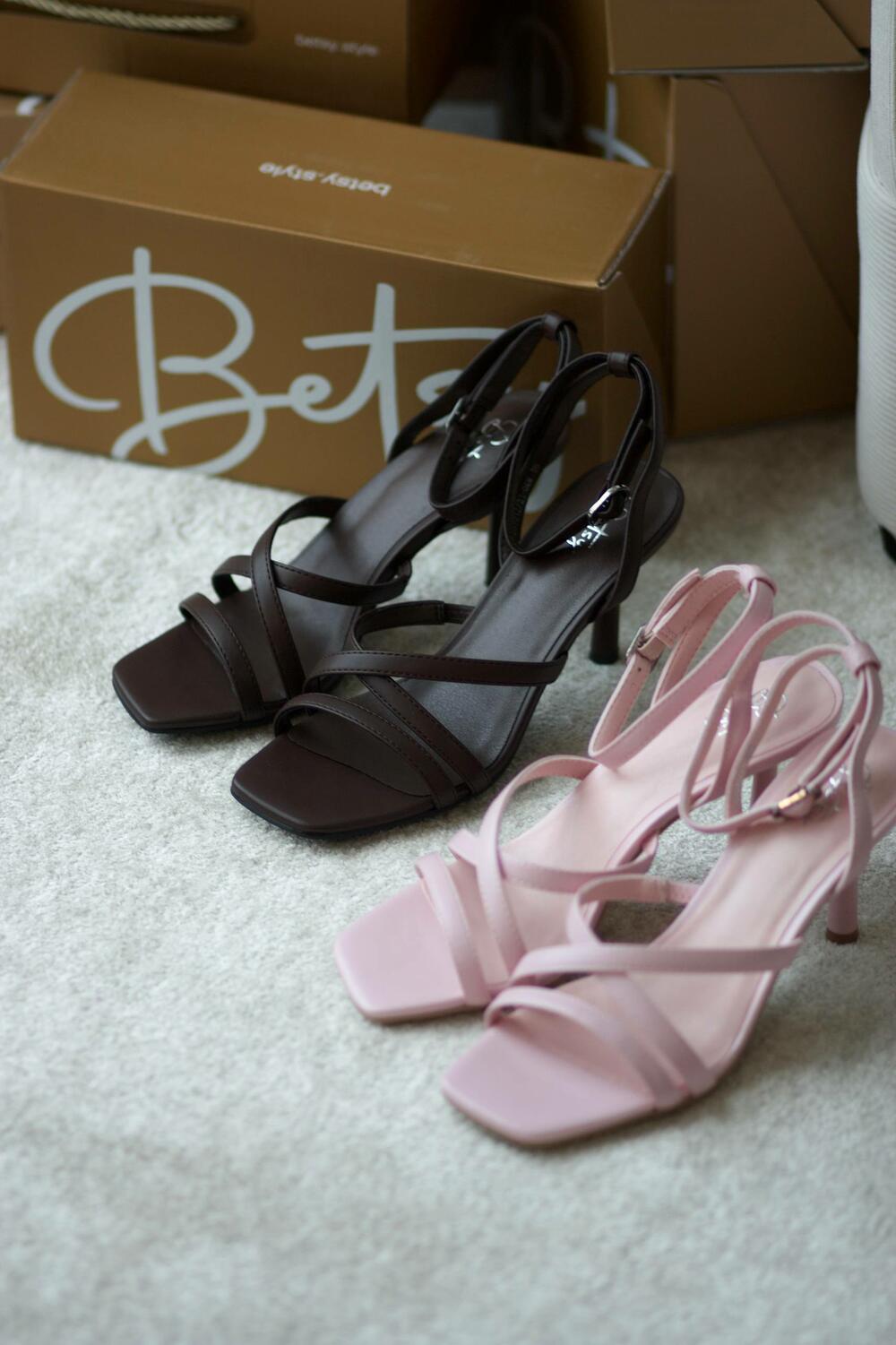 Босоніжки на підборах 7 см, 957012/21-04W коричневий, 40