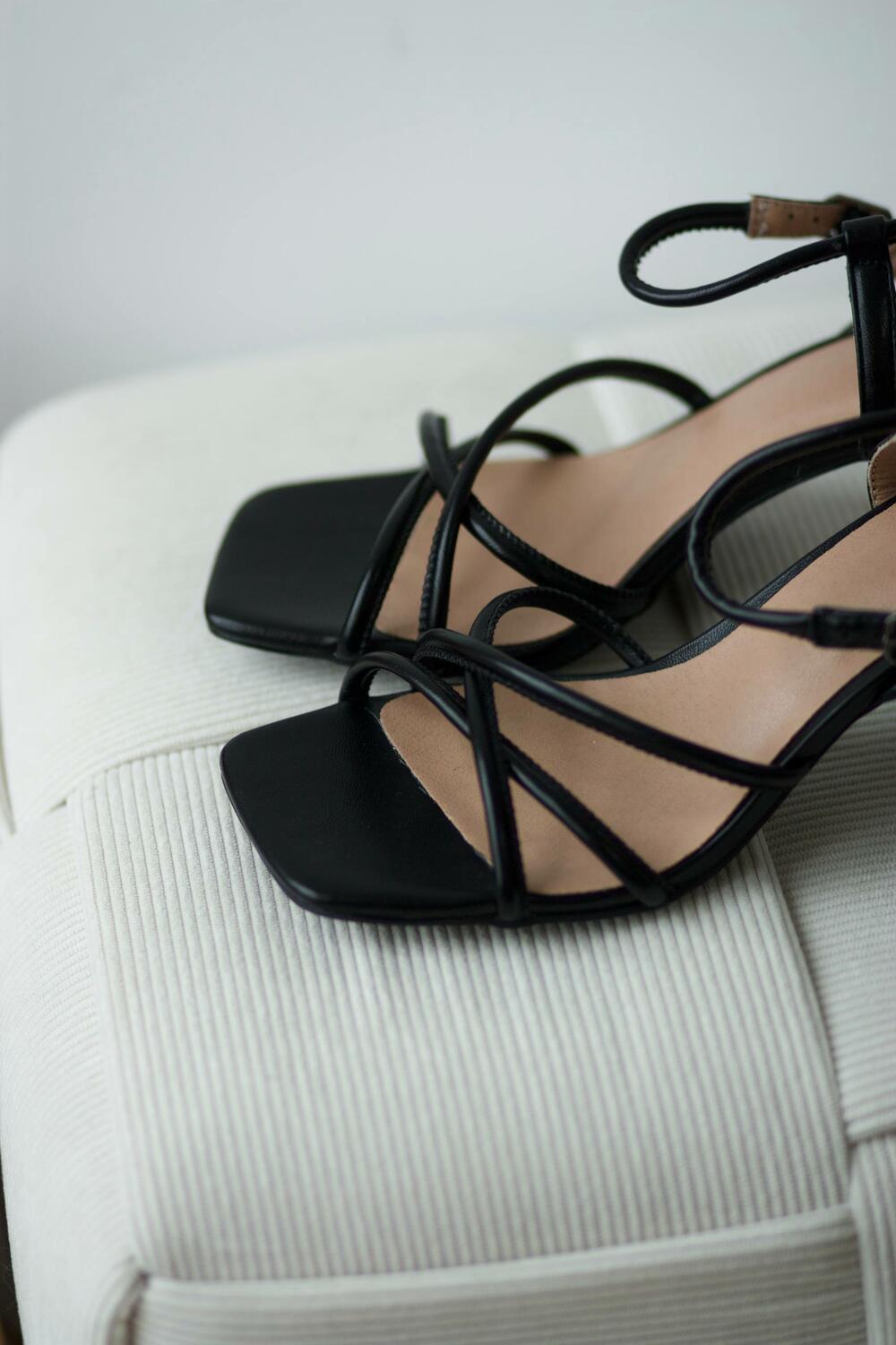 Босоніжки на підборах 6 см, 957090/26-01W чорний, 40